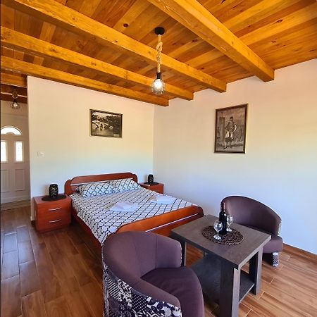 S&M Apartments Rijeka Crnojevića エクステリア 写真