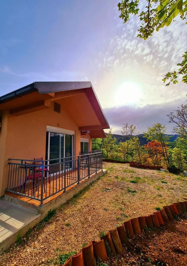 S&M Apartments Rijeka Crnojevića エクステリア 写真