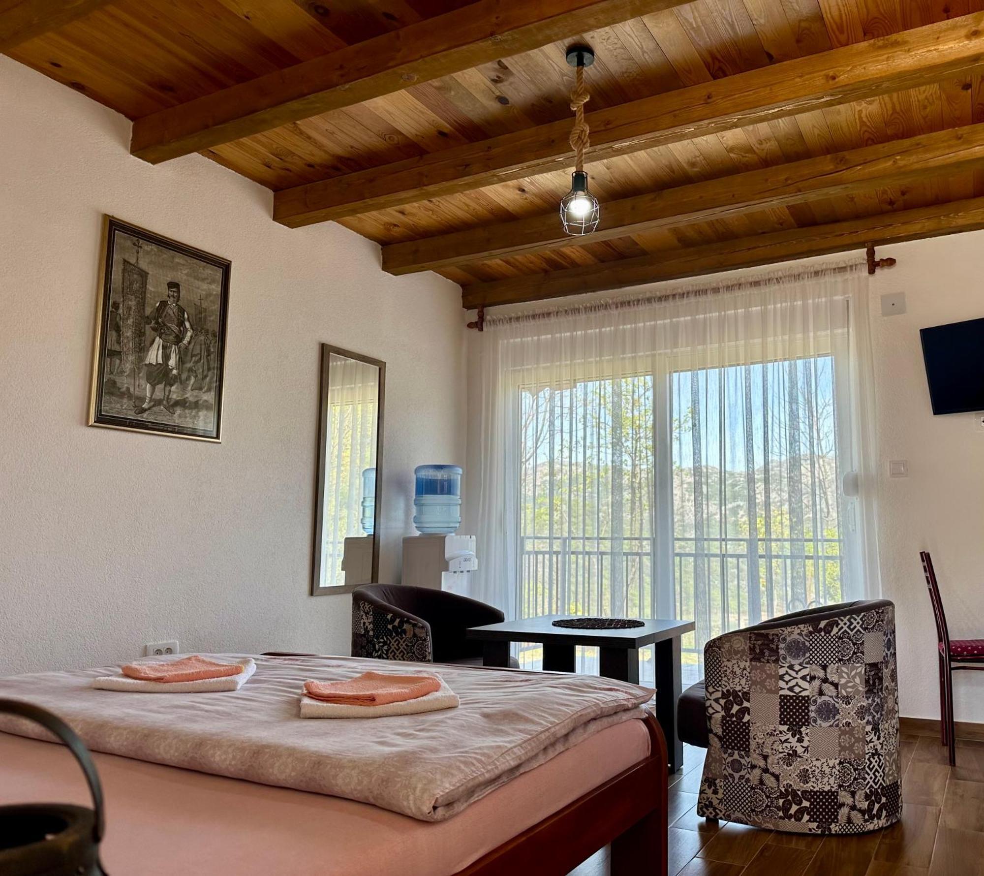 S&M Apartments Rijeka Crnojevića エクステリア 写真